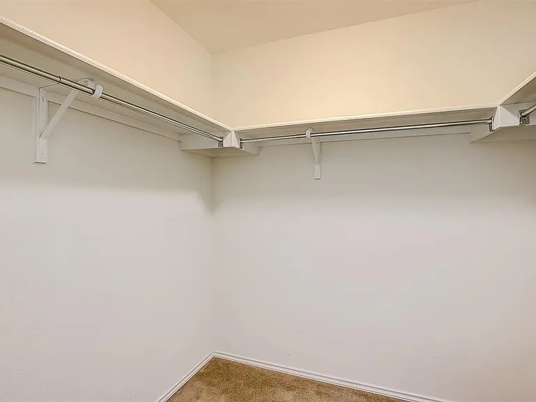 5912 Sardinia Dr — Photo 17
