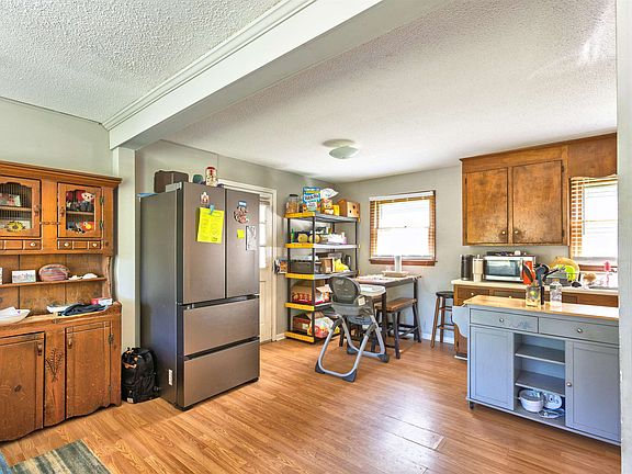 5th image of 429 Killion Dr