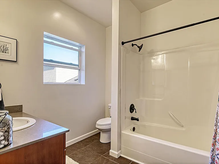 5428 Delridge Way SW #F — Photo 10