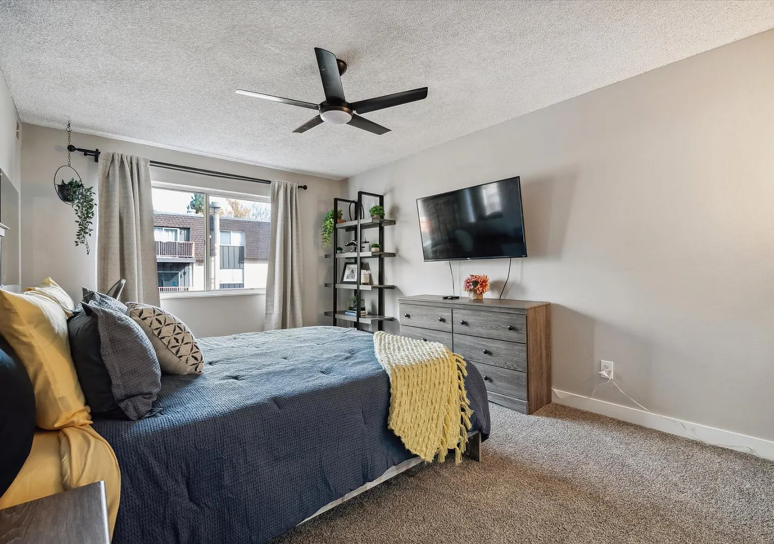 7755 E Quincy Ave A2-201 - 7755 DTC Condo — Photo 2