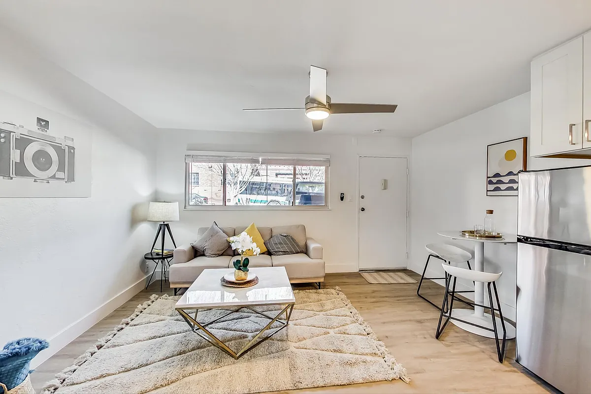 Floor plan Floor Plan B 1BR 1BA