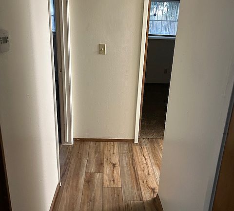 4th image of 4433 Denby Ln