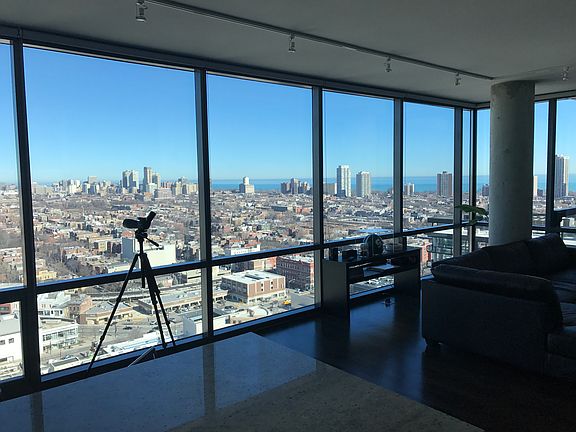 5th image of 860 W Blackhawk St Unit 2704