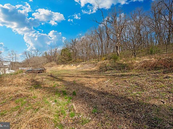 54th image of 550 Halltown Rd