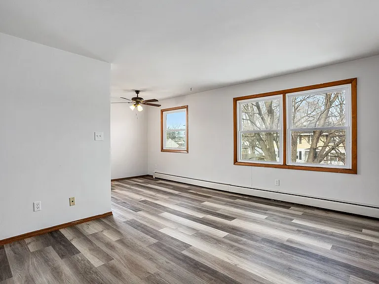 1730 Harold St — Photo 2