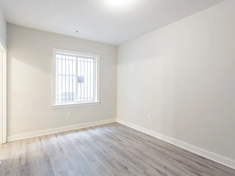 1707 Master Street — Photo 14