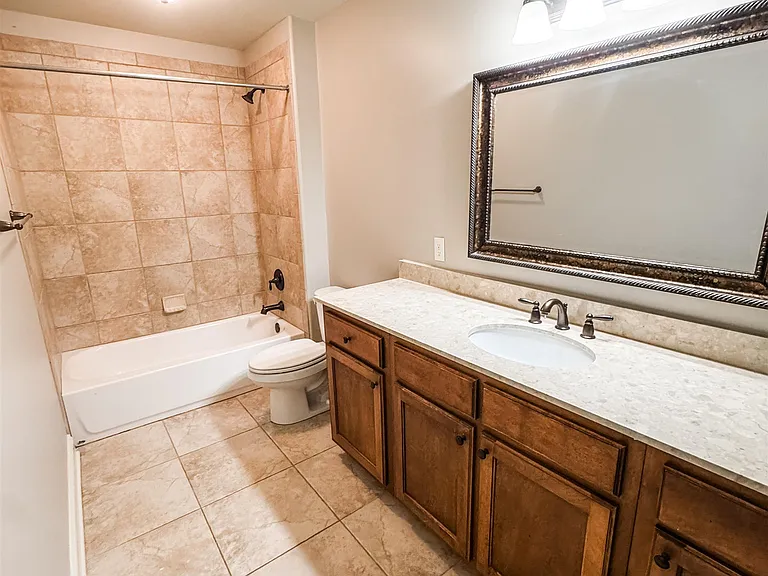 713 Briston Ln — Photo 20