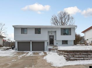 13931 Jefferson Cir, Omaha, NE 68137