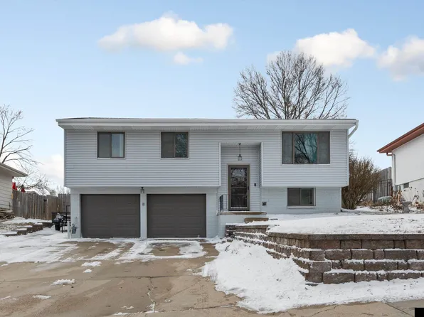 13931 Jefferson Cir, Omaha, NE 68137
