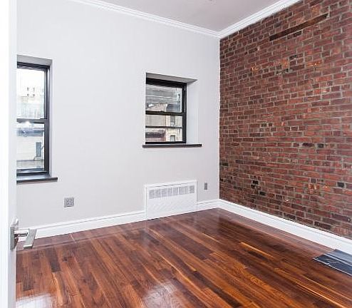 4th image of 941 2nd Ave