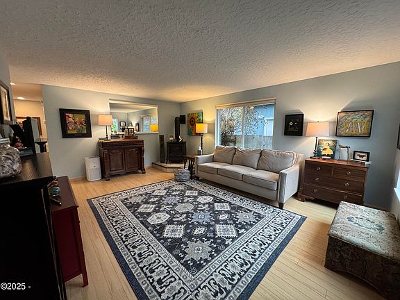 2nd image of 6715 SW Inlet Ave