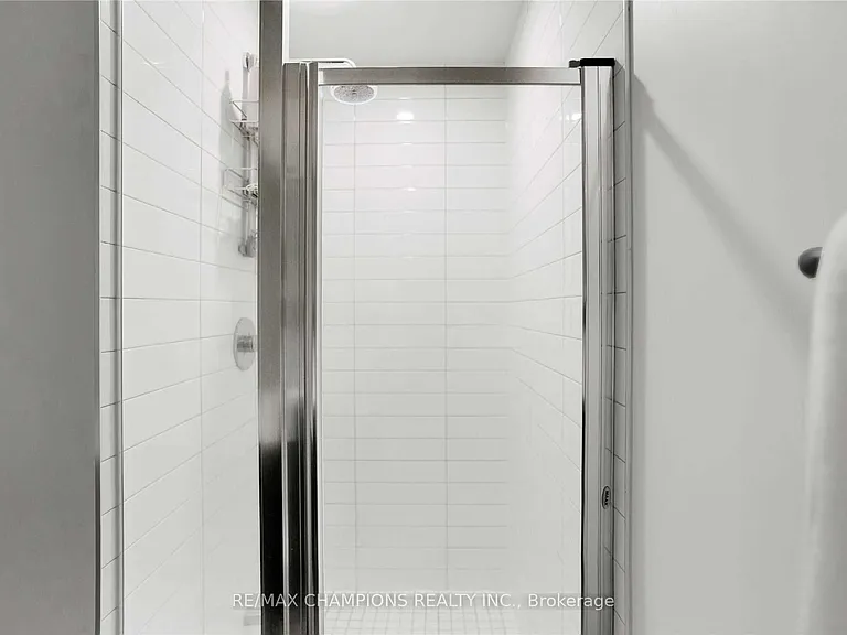 460 Adelaide St E #103 — Photo 11