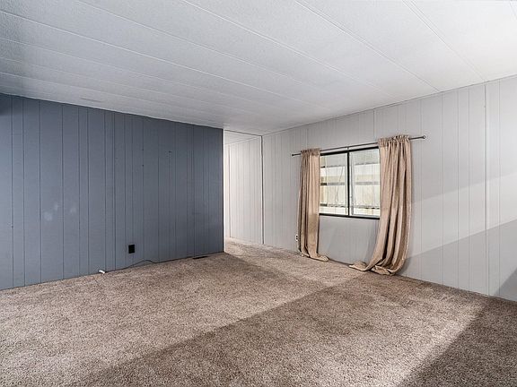 2nd image of 1205 E Lyons Ave Spc 21