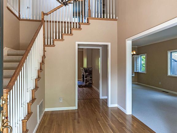 3rd image of 2717 Gaspar Ct