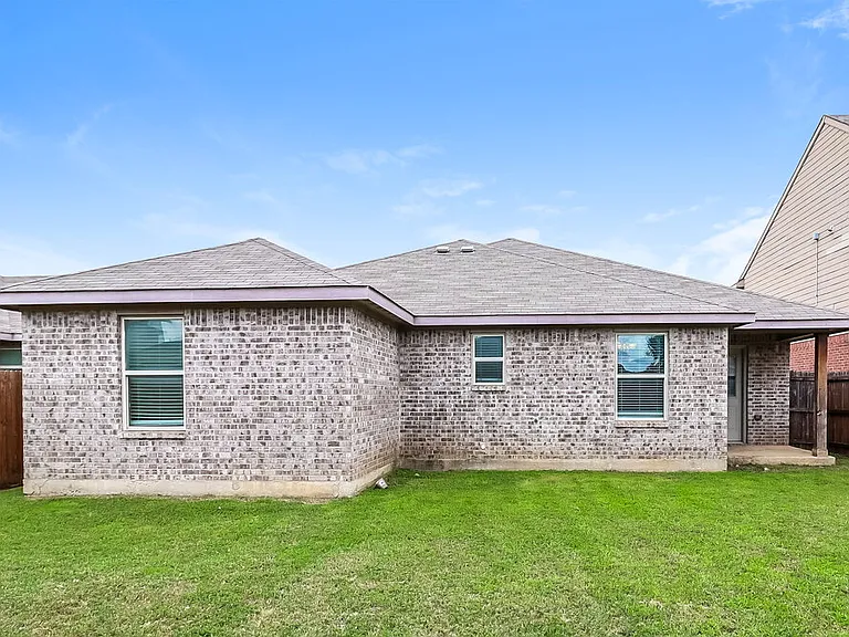 7617 Hollow Forest Dr — Photo 16
