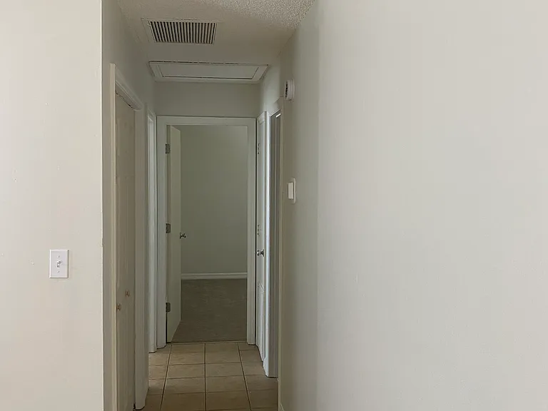 950 Beau Ct — Photo 6