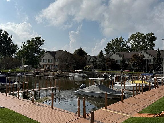 2nd image of 27870 Reo Rd