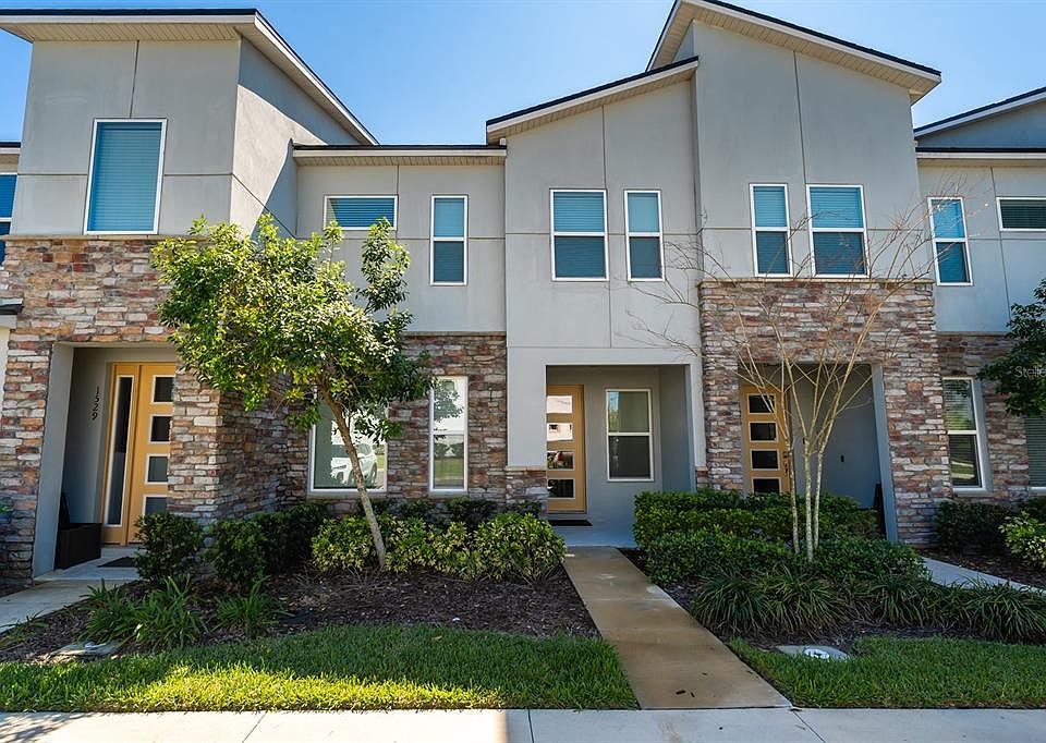 1st image of 1527 CAREY PALM CIRCLE