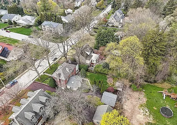 307 Waring Rd — Photo 54