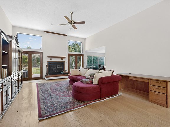 5th image of 4900 Calle Del Cielo NE