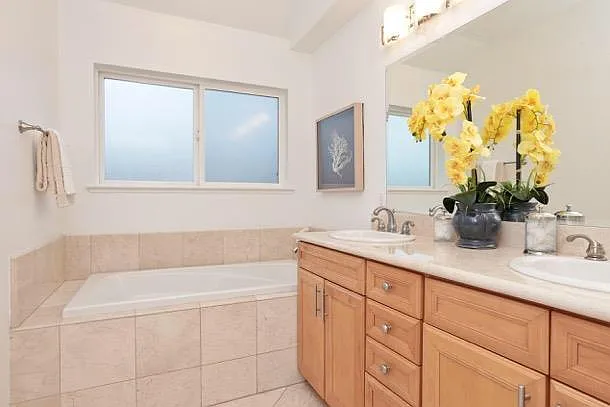 891 Neal Cmns — Photo 15