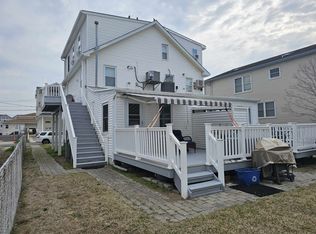124 45th St W Floor 2-4, Sea Isle City, NJ