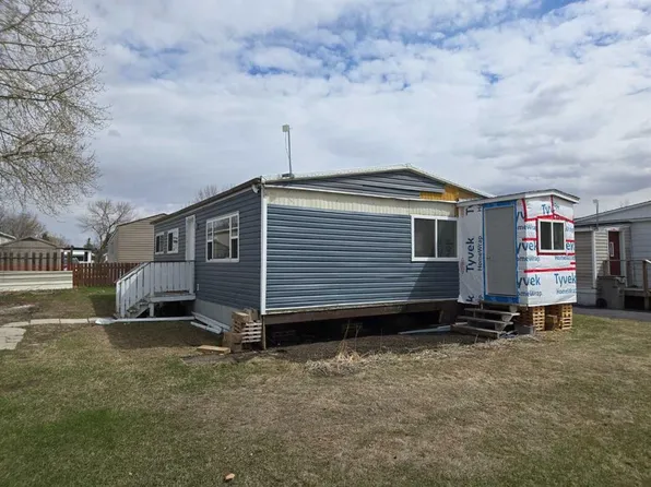 6220 17th Ave SE #203, Calgary, AB T2A 7H4
