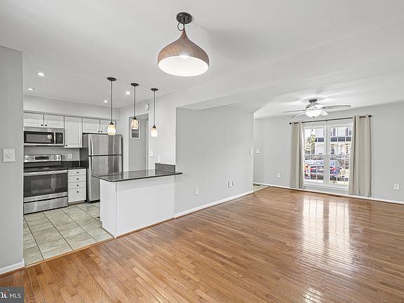 2nd image of 13211 Trimfield Ln