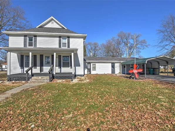 432 W Church St, Lovington, IL 61937