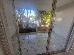 2832 Fillmore St APT 19, Hollywood, FL 33020
