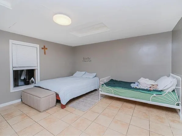 2612 Harway Avenue image 12 of 32