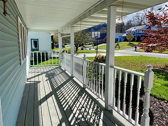 3rd image of 46 Clearview Pl