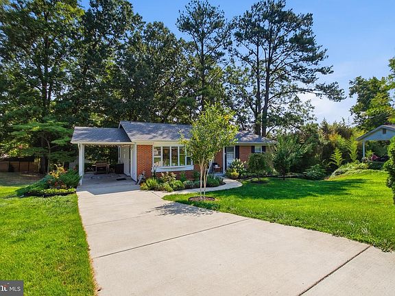 4th image of 6401 Limerick Ct