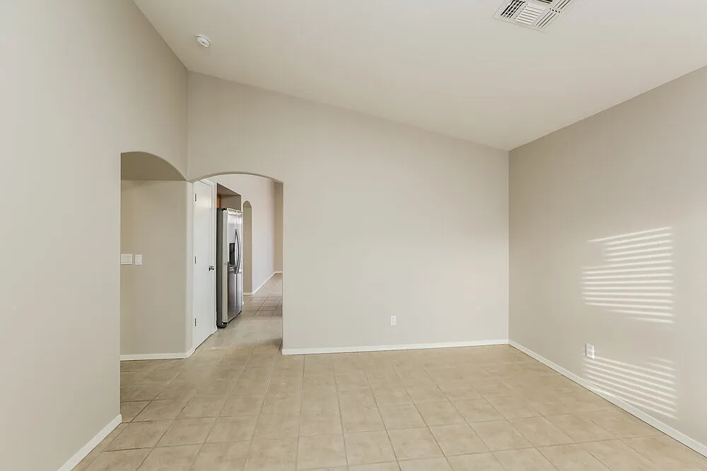 3 bed, 2.0 bath, 1238 sqft, $1,855 — Photo 4