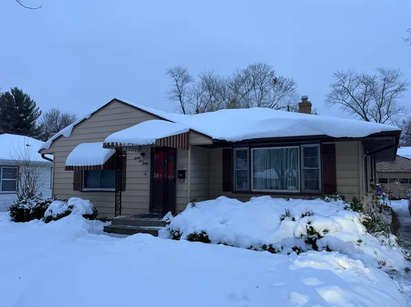 2330 Colorado Ave, Rockford, IL 61108