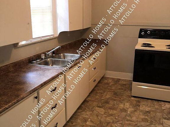 4th image of 1439 39th Ave E #C