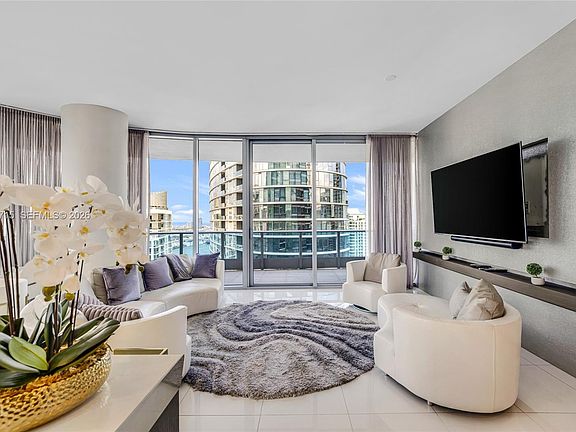 2nd image of 200 Biscayne Boulevard Way APT 4401
