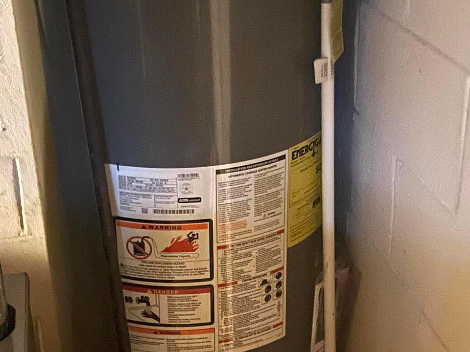 2nd image of 1806 Balsamridge Rd