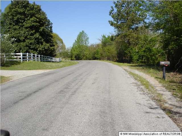 2nd image of 3550 Peyton Rd