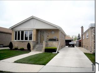 8542 S Kildare Ave, Chicago, IL 60652