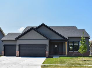 1725 Eide Rd, Bloomington, IL 61704