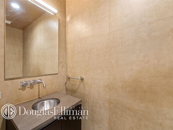5th image of 51 Walker St APT 5B