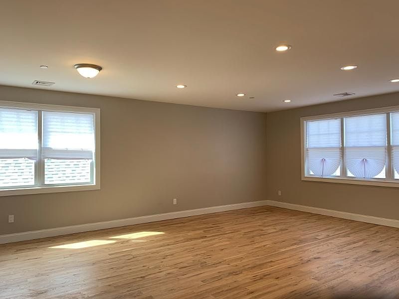 1st image of 7211 Almeda Ave