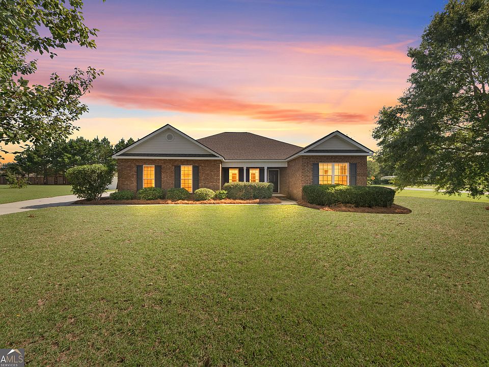 1st image of 100 Wedgefield Way