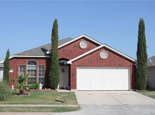 1116 Castle Top Dr, Haslet, TX 76052