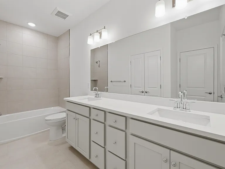 400 Willow Ave #409 — Photo 16
