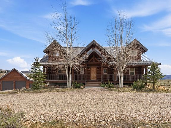 3rd image of 128 Aspen Cove Dr