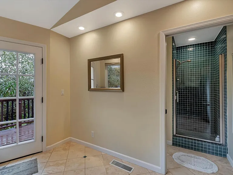 16101 Matilija Dr — Photo 18