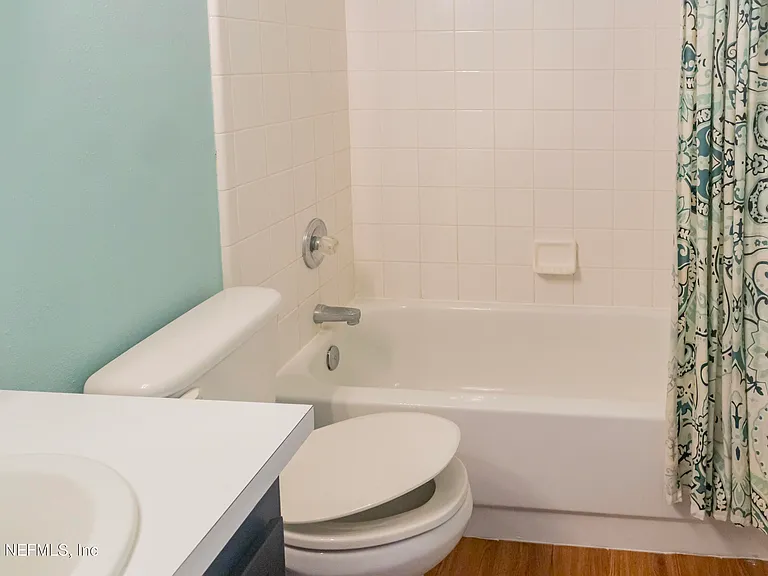 1714 Ashmore Green Dr — Photo 10