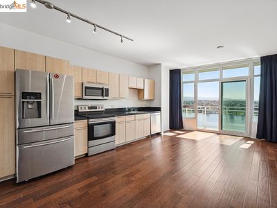 1 Lakeside Dr APT 1606, Oakland, CA, 94612